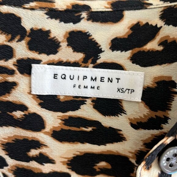 EUC Equipment Femme Leopard Print Slim Signature Silk Shirt Size XS - Picture 3 of 8